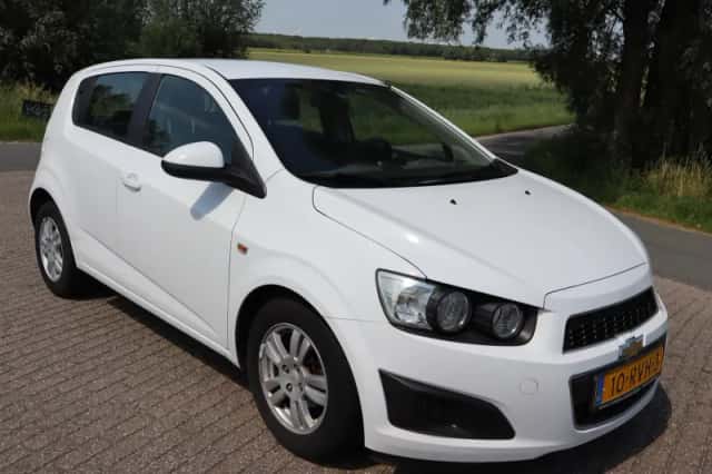 Chevrolet Aveo (2011) thumbnail 1