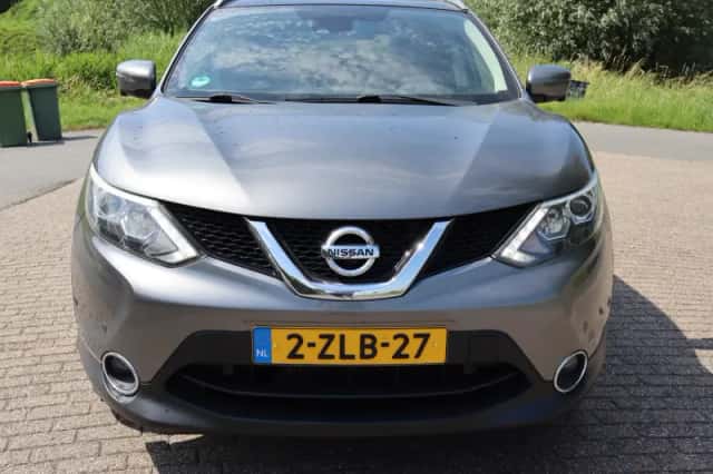 Nissan Qashqai (2015) thumbnail 2