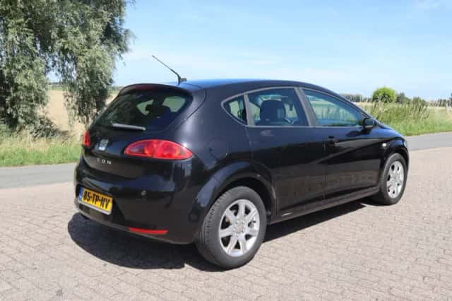 SEAT Leon (2007) thumbnail 3