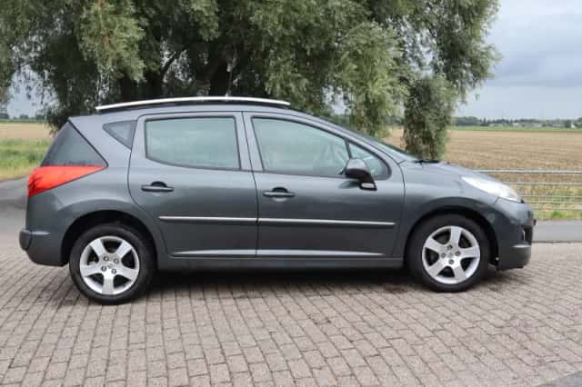 Peugeot 207 (2010) thumbnail 2