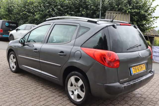 Peugeot 207 (2010) thumbnail 6