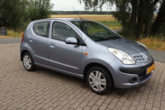 Nissan Pixo (2012) thumbnail 1