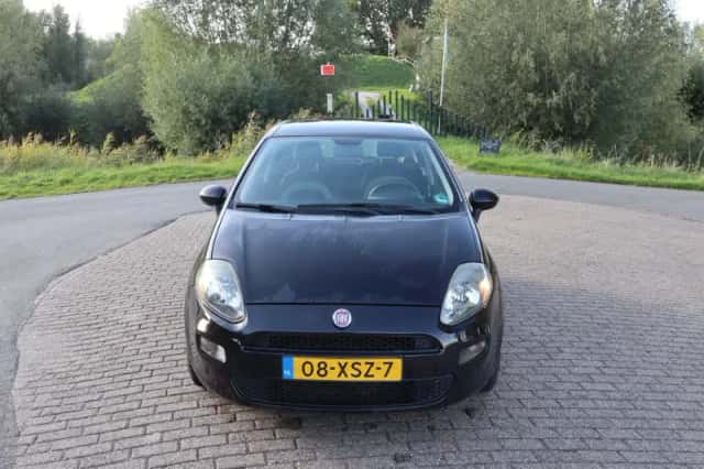 Fiat Punto Evo (2012) thumbnail 2