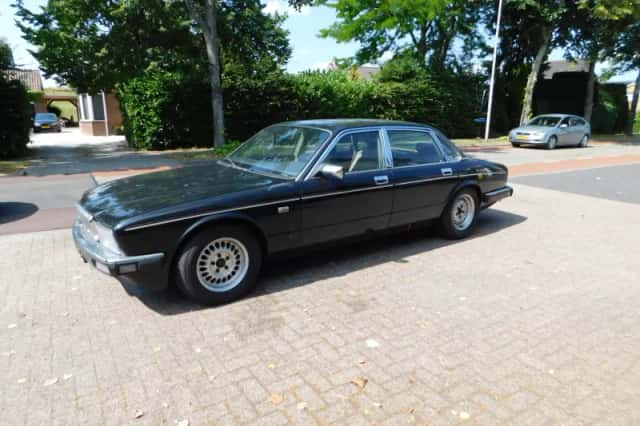 Daimler 6 (1989) thumbnail 1