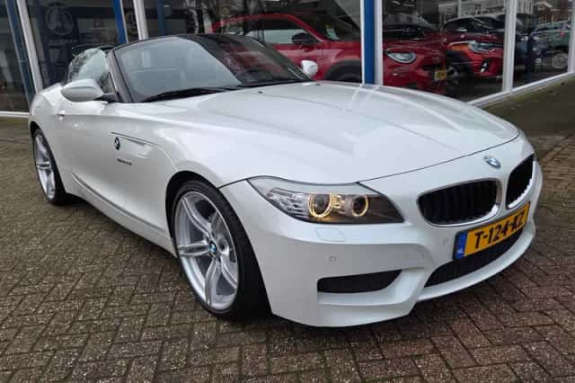 BMW Z4 (2012) thumbnail 4