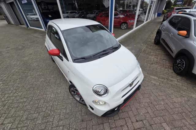 Abarth 500 (2019) thumbnail 2