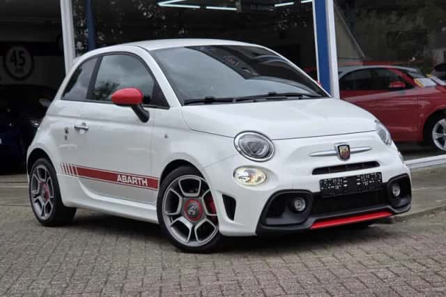 Abarth 500 (2019) thumbnail 4