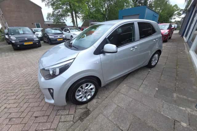Kia Picanto (2017) thumbnail 6