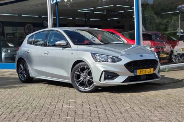 Ford Focus (2019) thumbnail 4