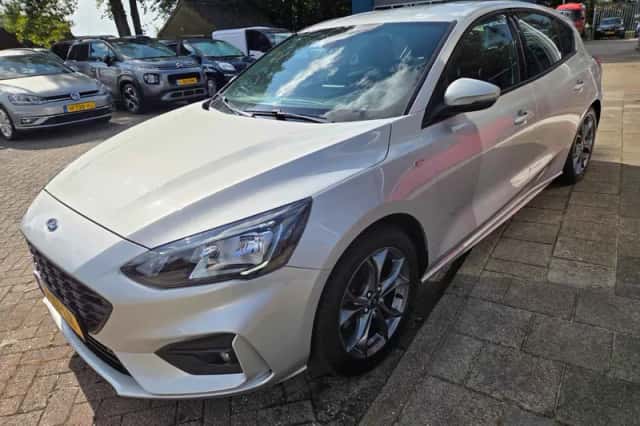 Ford Focus (2019) thumbnail 6