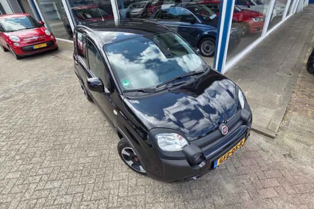 Fiat Panda (2023) thumbnail 2
