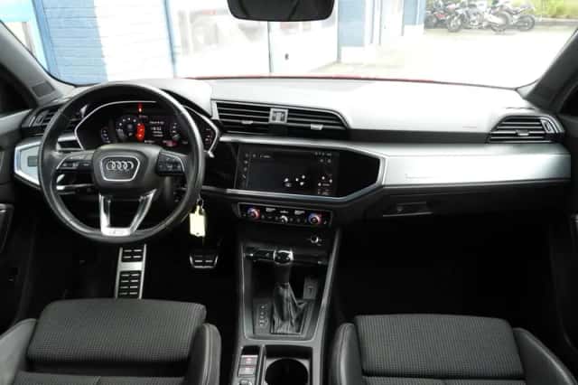 Audi Q3 (2019) thumbnail 6