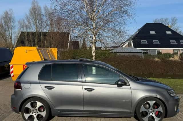 Volkswagen Golf (2009) thumbnail 5