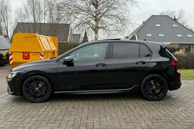 Volkswagen Golf (2022) thumbnail 5