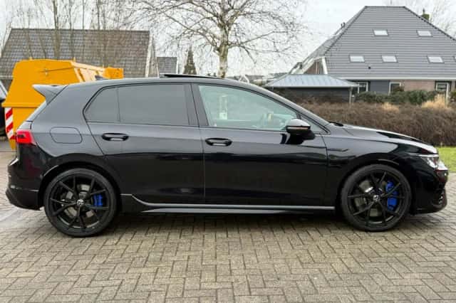 Volkswagen Golf (2022) thumbnail 6