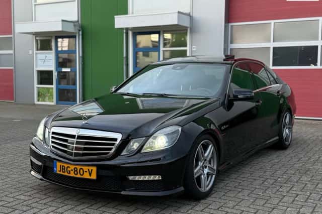 Mercedes-Benz E-Klasse (2009) thumbnail 1