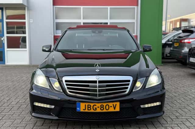 Mercedes-Benz E-Klasse (2009) thumbnail 2