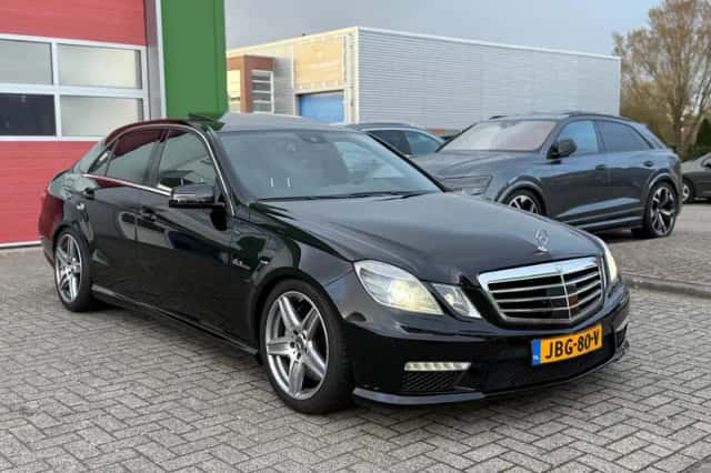 Mercedes-Benz E-Klasse (2009) thumbnail 3