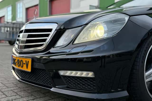 Mercedes-Benz E-Klasse (2009) thumbnail 4