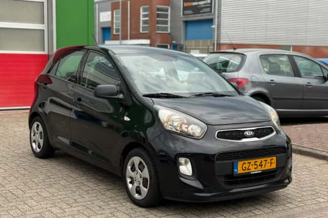 Kia Picanto (2016) thumbnail 3