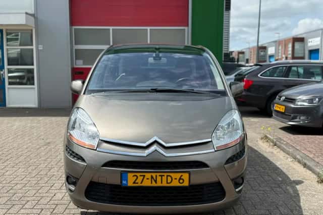 Citroën C4 Picasso (2010) thumbnail 2