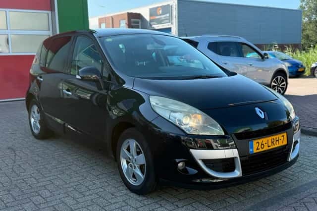 Renault Scénic (2010) thumbnail 3