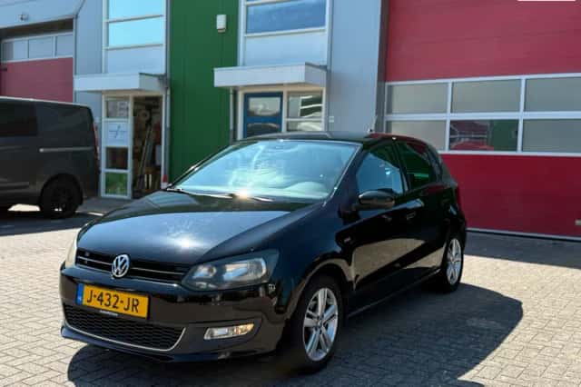 Volkswagen Polo (2012) thumbnail 1