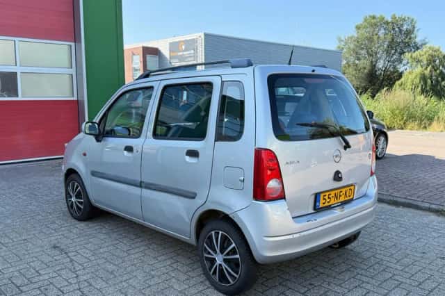 Opel Agila (2003) thumbnail 6