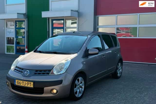 Nissan Note (2006) thumbnail 1