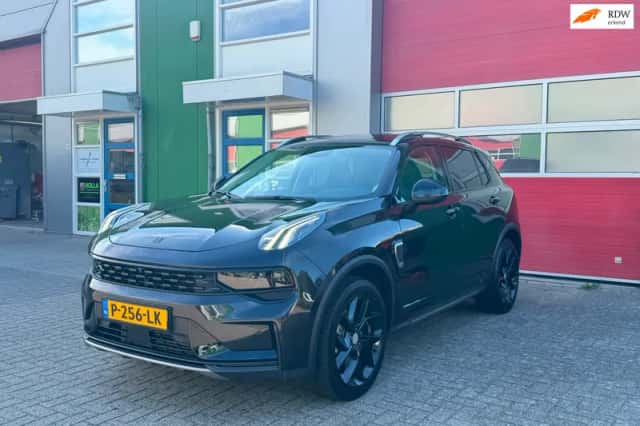 Lynk & Co 01 (2022) thumbnail 1