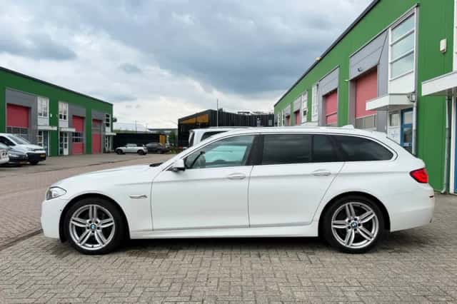BMW 5-Serie (2010) thumbnail 4