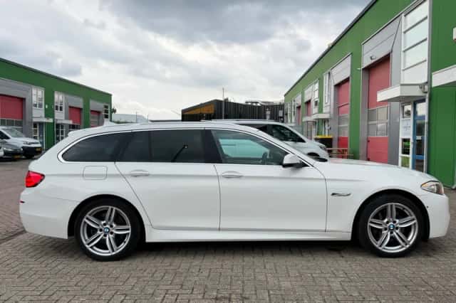 BMW 5-Serie (2010) thumbnail 5
