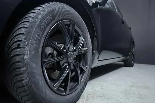 Kia Rio (2012) thumbnail 6