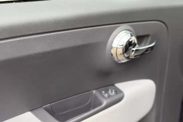 Fiat 500 (2015) thumbnail 4