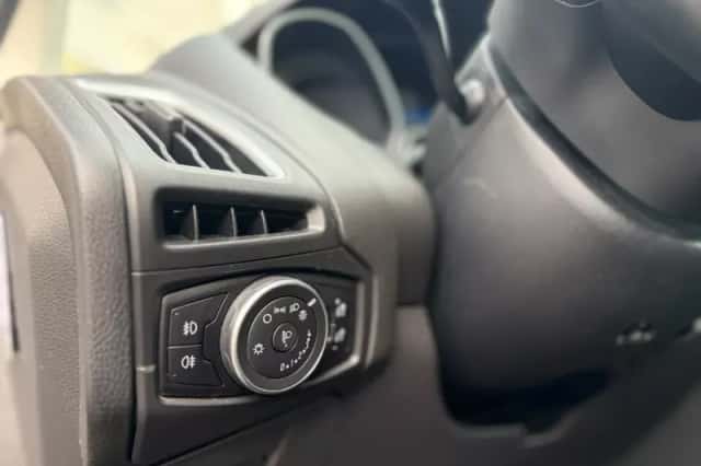 Ford Focus (2017) thumbnail 5