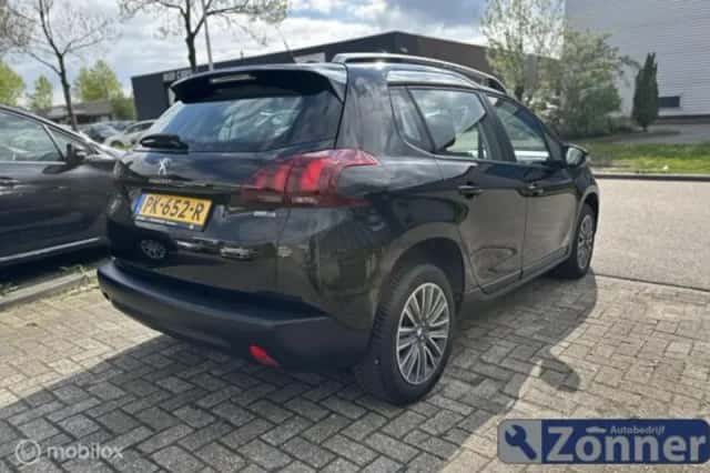 Peugeot 2008 (2016) thumbnail 3