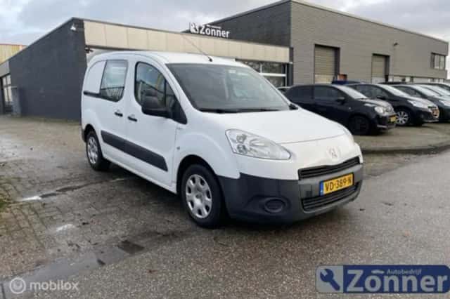 Peugeot Partner (2013) thumbnail 1