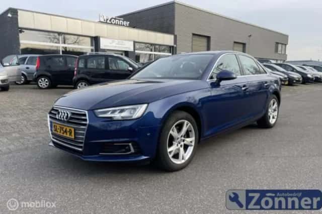 Audi A4 (2018) thumbnail 2