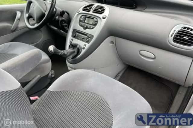 Citroën Xsara (2008) thumbnail 5