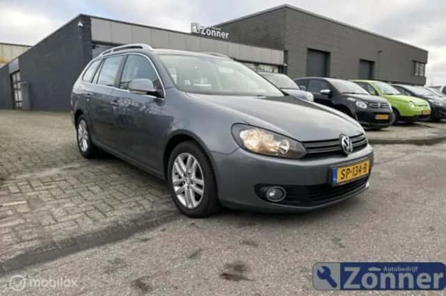 Volkswagen Golf (2010) thumbnail 1