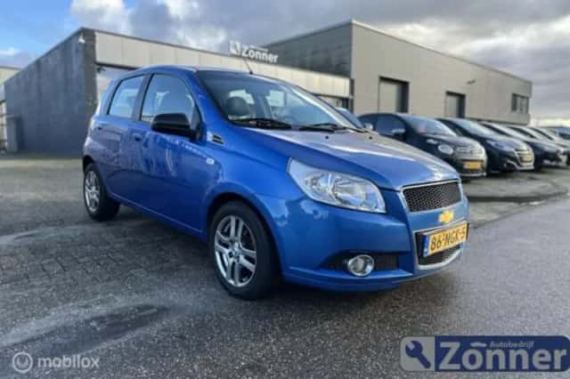 Chevrolet Aveo (2010) thumbnail 1