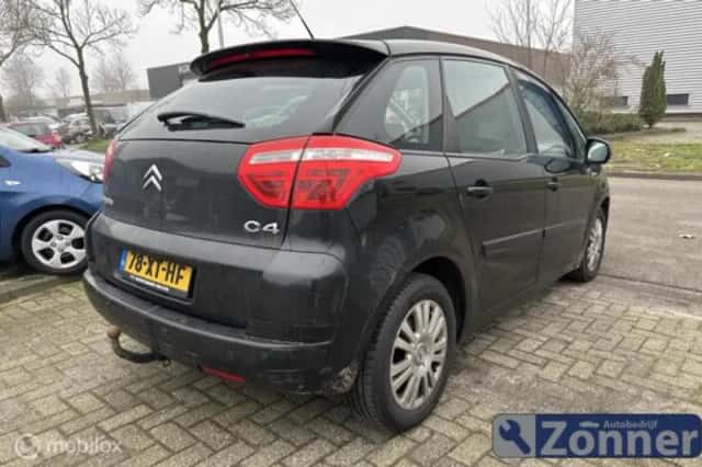 Citroën C4 Picasso (2007) thumbnail 3