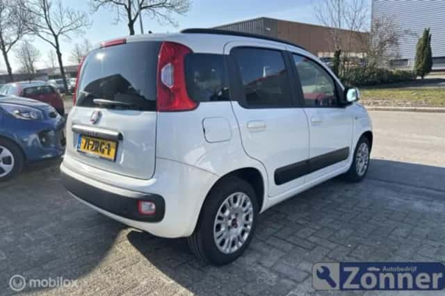 Fiat Panda (2013) thumbnail 3