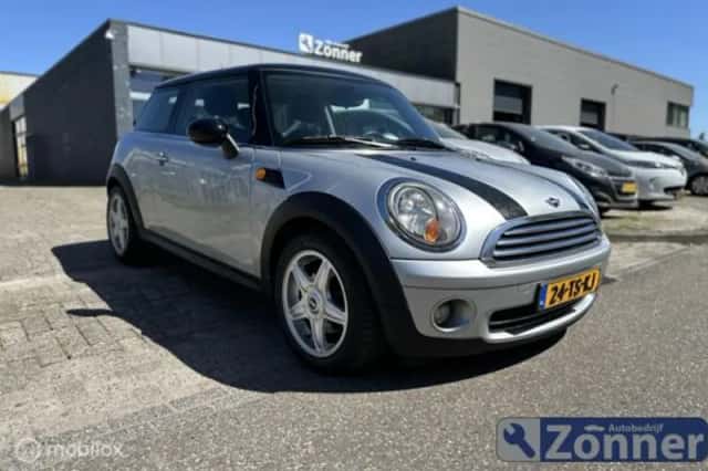 MINI 1 6 Cooper Chili (2007) thumbnail 1