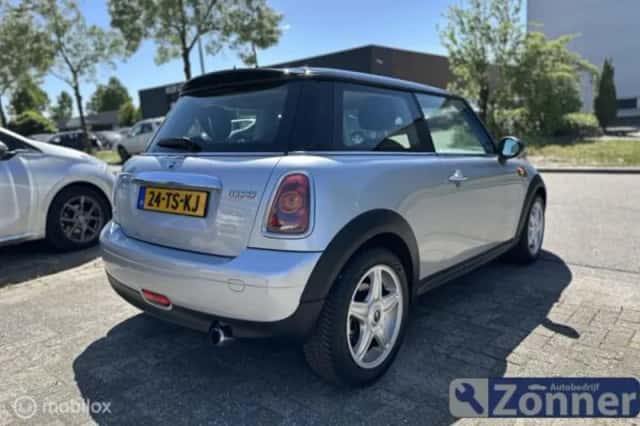 MINI 1 6 Cooper Chili (2007) thumbnail 3