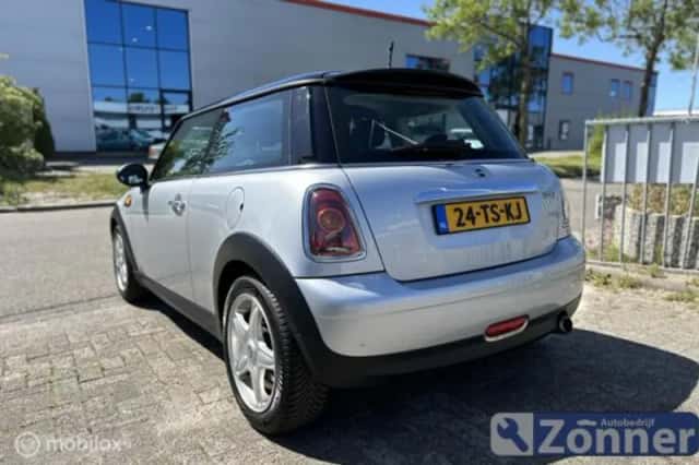 MINI 1 6 Cooper Chili (2007) thumbnail 4