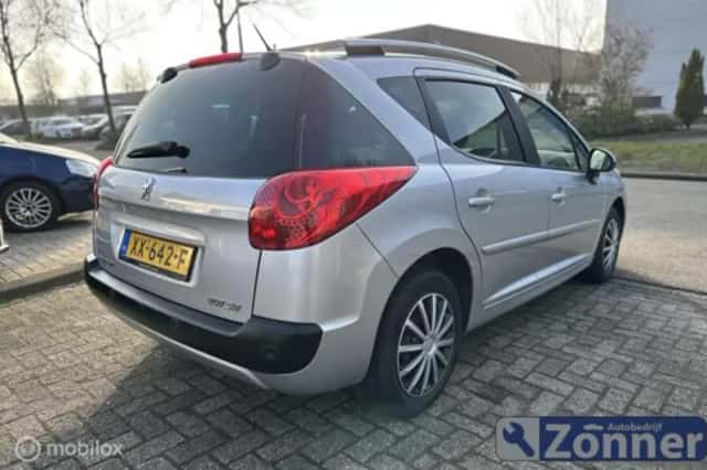 Peugeot 207 (2007) thumbnail 3
