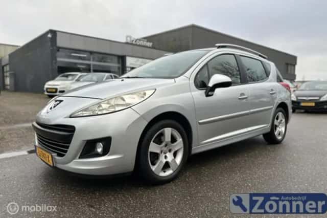 Peugeot 207 (2010) thumbnail 2