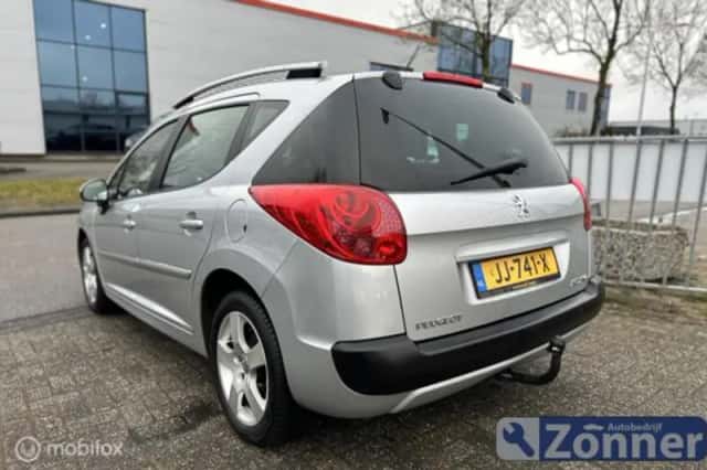 Peugeot 207 (2010) thumbnail 4
