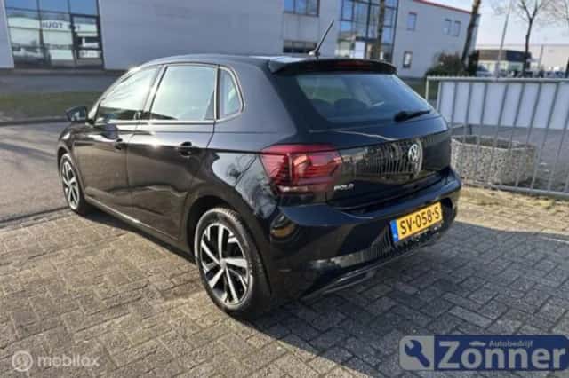 Volkswagen Polo (2018) thumbnail 2
